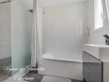 Coteaux district - For sale beautiful house 250 m² - Plot 970 m² - 6 bedrooms - Swimming pool, 3 terraces, outbuilding, garden, garage.   