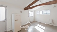 Bas de Montreuil-Limite Vincennes-8 mn RER A et L1 et L9-A vendre appartement loft esprit maison-Entièrement rénové