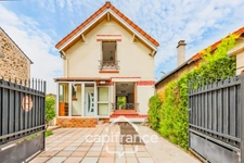Vitry-sur-Seine-A vendre maison 5 pièces-jardin-terrasse-parcelle de 433m2-12mn à pied RER C et ligne 15-Parking