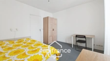 Quartier Mairie - A 3 mn à pied métro Mairie de Montreuil (L9)-A vendre Appartement T1-Traversant -Bien agencé- Calme