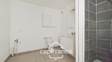 Pontault-Combault-Appartement 2 pièces-Très bon état- Résidence de 2017-Jardin-terrasse-Parking-lumineux-Bien agencé
