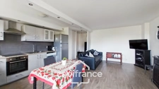 Chennevières-sur-Marne-A vendre appartement 3 pièces traversant-2 chambres- 2 balcons-2ème étage-ascenseur-Parking