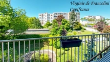Montreuil-A vendre appartement 2 P-Balcon filant-4ème étage-Ascenseur-5mn métro Mairie de Montreuil-Lumineux-Calme