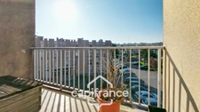 Limeil-Brévannes-A vendre appartement familial-120m2-4 chambres-3ème et dernier étage-Triple exposition-Parking-cave