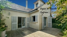 Maisons-Alfort-A vendre maison familiale-7 pièces-5 chambres-sous-sol-terrasse-jardin-2 garages-Proche Bords de Marne