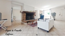 Maisons-Alfort-A vendre maison familiale-7 pièces-5 chambres-sous-sol-terrasse-jardin-2 garages-Proche Bords de Marne