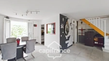 Le Plessis-Trévise-Maison 240 m2 au sol-Parcelle720m2-7 pièces-6 chambres-Luminosité-jardin-terrasse-garage-buanderie