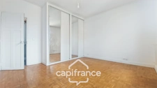 Champigny-sur-Marne-A vendre maison individuelle 4p -3 chambres-Jardin-Garage-Parcelle 328m2-Calme-Luminosité