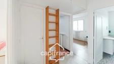 Quartier Adamville-A vendre appartement 2p-48,53m2-Traversant-Lumineux-Au calme- Balcon-Cave - 11 mn à pied RER A 