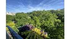 75019-A vendre superbe appartement 4 pièces-2 chambres-Vue sur le Parc des Buttes-Chaumont-6ème étage-ascenseur