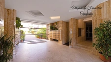 75010-A vendre appartement 4p-89m2-Traversant-Vue Panoramique sur le canal Saint-Martin-Ascenseur-Cave-Parking