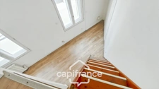 Montreuil-A vendre maison loft sur 2 niveaux + espace mezzanine-28m2 habitables-38 m2 au sol-Proche Mairie- Cave