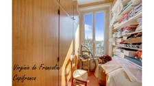 A vendre-Meulière-Centre-Ville-7 pièces-Parcelle de 500 m²-garages-Sous-sol-11 mn à pied RER E-6mn en voiture RER A