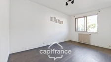 A 10 mn Centre-Ville-Proche bords de Marne- A vendre appartement 4 pièces-2 chambres-traversant- Sans vis à vis