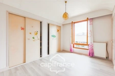 Vitry-sur-Seine-A vendre maison 5 pièces-jardin-terrasse-parcelle de 433m2-12mn à pied RER C et ligne 15-Parking