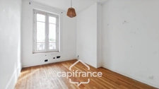 Maisons-Alfort-A VENDRE 2 PIECES 28,17m2 AVEC COMBLES-Lumineux-Traversant-Proche transports, Commerces, marché