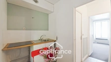 Quartier Mairie - A 3 mn à pied métro Mairie de Montreuil (L9)-A vendre Appartement T1-Traversant -Bien agencé- Calme