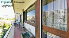 Montreuil-A vendre appartement 2 P-Balcon filant-4ème étage-Ascenseur-5mn métro Mairie de Montreuil-Lumineux-Calme
