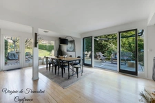 Sucy-en-Brie, Maison d'exception, parcelle de 800m², 259m² au sol, 4 chambres, 3 terrasses, jardin, garage, sous-sol