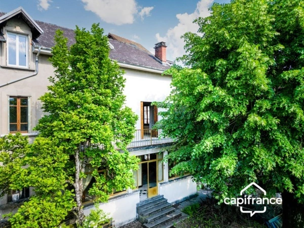 Maison à vendre 7 pièces LES ECHELLES (73)