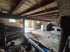 Maison de campagne avec dépendances et terrain borné de 1,35 hectares (32)