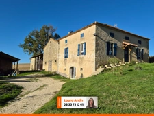 Maison de campagne avec dépendances et terrain borné de 1,35 hectares (32)