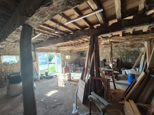 Maison de campagne avec dépendances et terrain borné de 1,35 hectares (32)