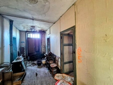 Maison ancienne en pierre à rénover entièrement + jardin arboré de 2200m² en zone Uc, potentiellement constructible