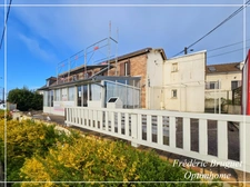 Investissement Locatif: immeuble mixte Commerces/Habitation à Clairoix