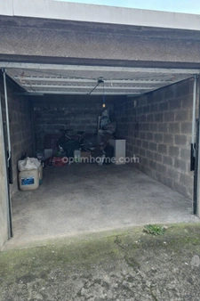 Garage 16 m² – Proche gare et centre-ville