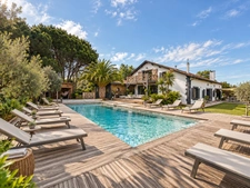 Domaine landais de 408 m² – 3 gîtes, piscine chauffée et 7,2 hectares