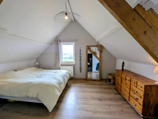 Une maison en pierre avec vue sur la Rance, entre nature et proximité