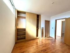 SAINT-LOUIS-LA-CHAUSSÉE – MAISON MITOYENNE DE 101,5 M² AVEC GRANDE TERRASSE COUVERTE, COUR ET GARAGE