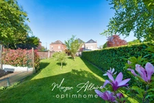 ✨ Maison de ville avec jardin – Volumes et potentiel remarquables