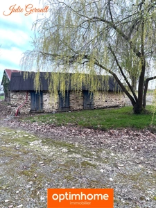 Longère de 200 m2 de plain-pied à vendre à BRAINS SUR LES MARCHES (53)