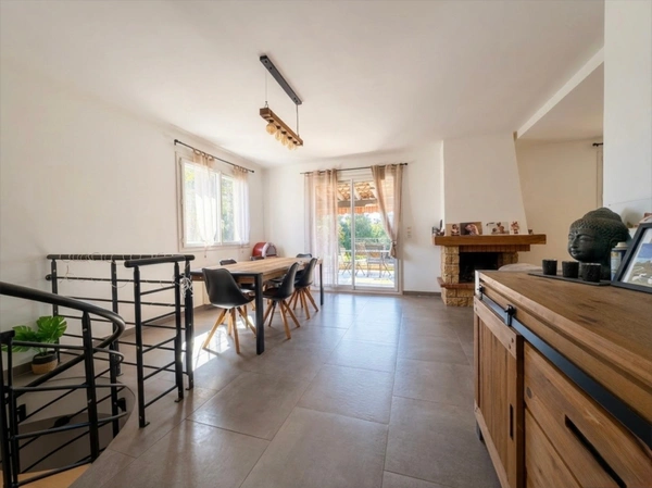 Mandelieu - Minelle - Villa 140m2 - au calme 