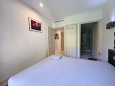 THEOULE-SUR-MER - 2-BEDROOM APARTMENT - GROUND FLOOR - RECENTLY BUILT LUXURY RESIDENCE - A FEW METERS FROM THE PORT AND THE FIGUEIRETTE BEACHES - GARAGE