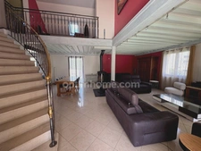Maison familiale avec piscine et beaux volumes – Daix – 188 m²