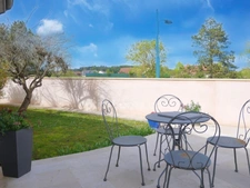 Maison familiale avec piscine et beaux volumes – Daix – 188 m²