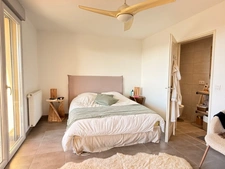 EXCLUSIVITÉ – Appartement 3 pièces à vendre à Antibes quartier Combes, vue mer, terrasses, garage, tout à pied