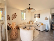 EXCLUSIVITÉ – Appartement 3 pièces à vendre à Antibes quartier Combes, vue mer, terrasses, garage, tout à pied