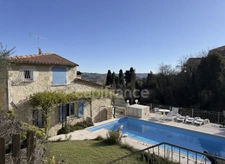 Grasse Saint-Mathieu / proche Sophia - VILLA provençale au calme + garages + piscine 
