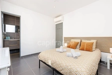 Cannes Centre, 2-bedroom apartment – terrace – potential rental investment
