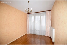 Appartement familial T5 de 95 m² avec loggia, balcon, garage et cave / LYON 8EME 