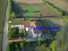 Une grande maison de 220 m² de potentiel sur un grand terrain de plus de 5500 m², bien isolée. À Ornacieux 38260