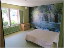Une grande maison de 220 m² de potentiel sur un grand terrain de plus de 5500 m², bien isolée. À Ornacieux 38260