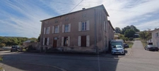 GRANDE MAISON FAMILIALE – 8 PIÈCES / 6 CHAMBRES – TERRAIN DE 1 841 m² – BOUXURULLES