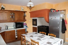 GRANDE MAISON FAMILIALE – 8 PIÈCES / 6 CHAMBRES – TERRAIN DE 1 841 m² – BOUXURULLES