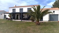 Mason à vendre 4 pièces  (85)