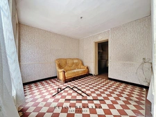 En exclusivité - Maison de ville en briques à rénover — Cœur de Saint-Julien-le-Faucon 